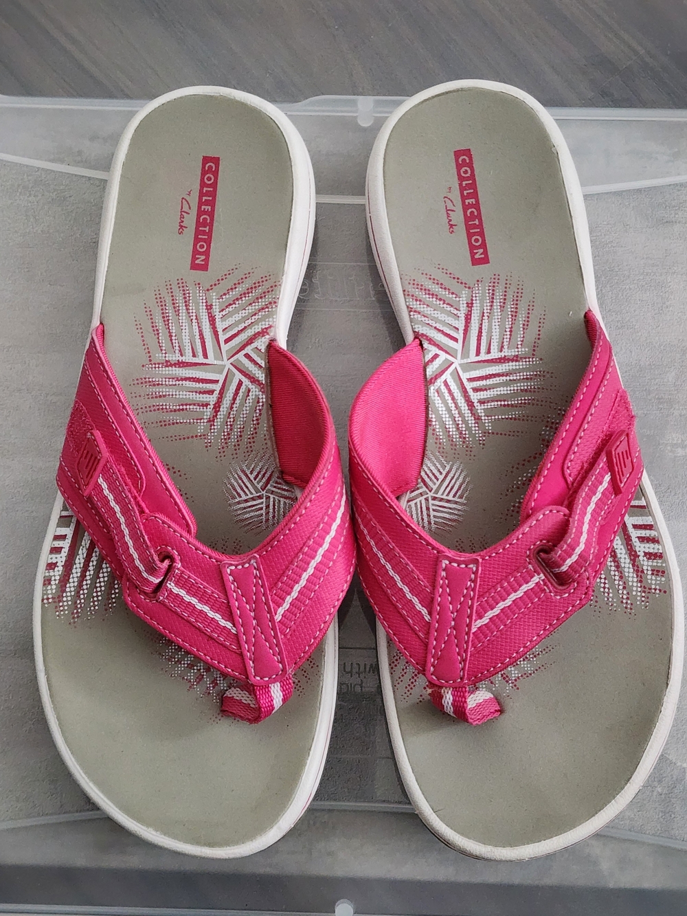 Clarks Pink Women's Thong Sandals with Padded Straps